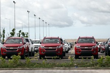 Xe nhập về nhiều nhưng giá vẫn cao