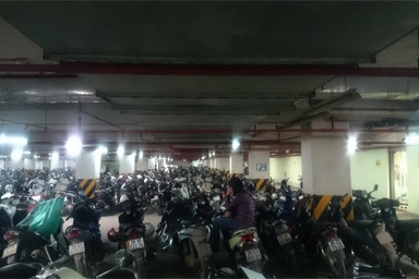 Từ vụ ngất xỉu tại Big C, băn khoăn về sự ô nhiễm không khí các tòa nhà