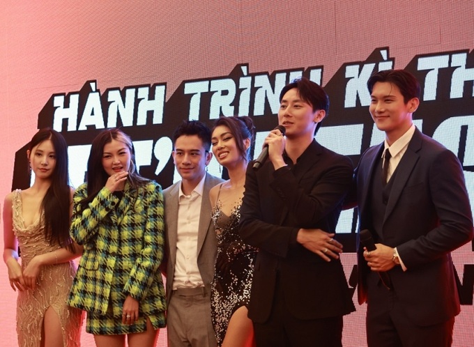 Ca sĩ, diễn viên Rocker Nguyễn chia sẻ cảm xúc khi tham gia Let's Feast Vietnam.