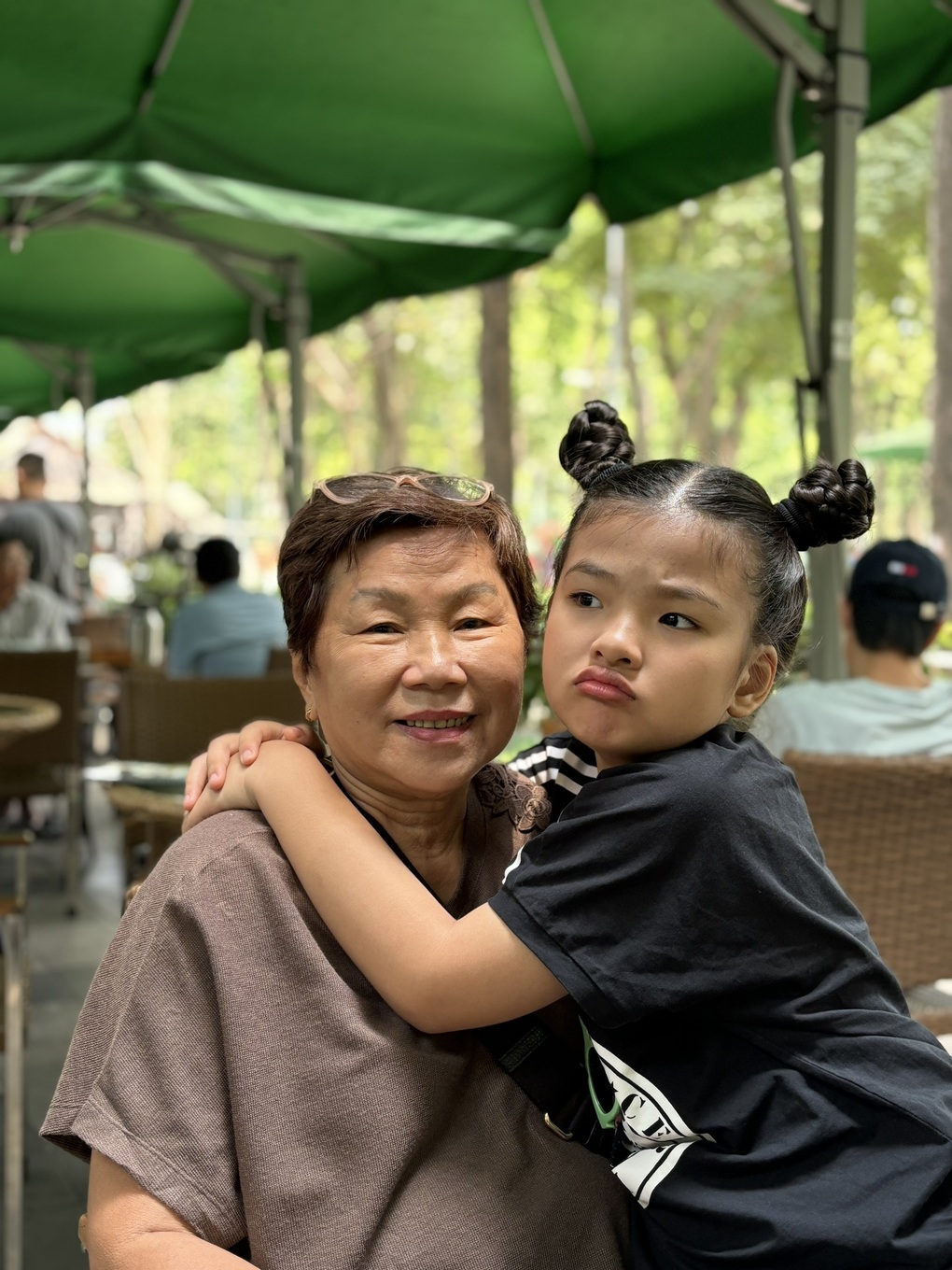 Diễn viên Tuyền Mập hiếm hoi khoe mẹ ruột, nhắc về chồng ở xa - 10