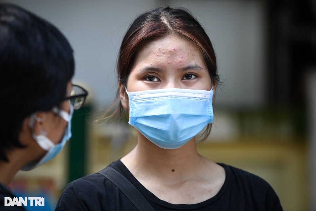 Nghẹn lòng phút cuối gặp gia đình của 3 chiến sĩ hy sinh ở Hà Nội - 7 Nghẹn lòng phút cuối gặp gia đình của 3 chiến sĩ hy sinh ở Hà Nội - 7