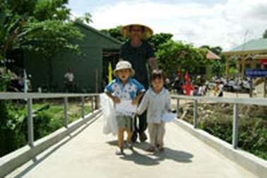 Cây cầu bê tông thứ 50 cho miền Tây