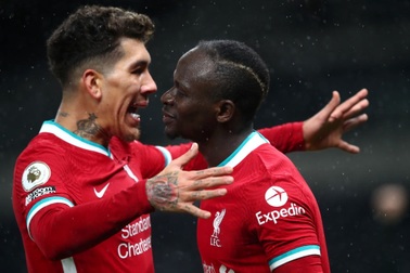 Tottenham 1-3 Liverpool: Nhà đương kim vô địch trở lại Top 4