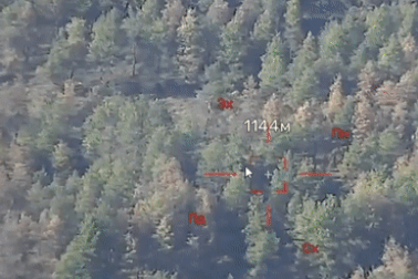 Khoảnh khắc Ukraine bắn nổ tung vũ khí "sát thủ" hàng hiếm của Nga