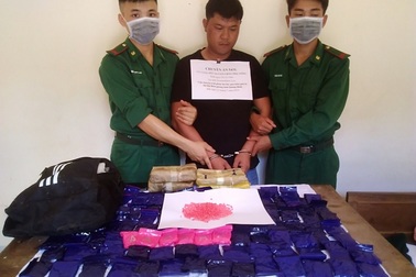 Thưởng nóng chuyên án triệt phá đường dây ma túy từ Lào về Việt Nam