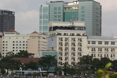 Giá thuê văn phòng tiếp tục giảm