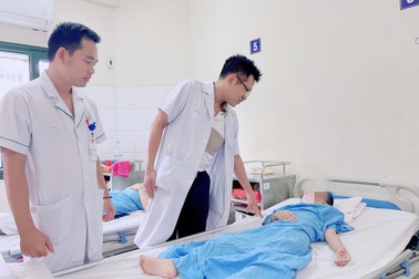 Hy hữu cháu bé 6 tuổi bị sùi mào gà, suýt phải cắt cụt dương vật