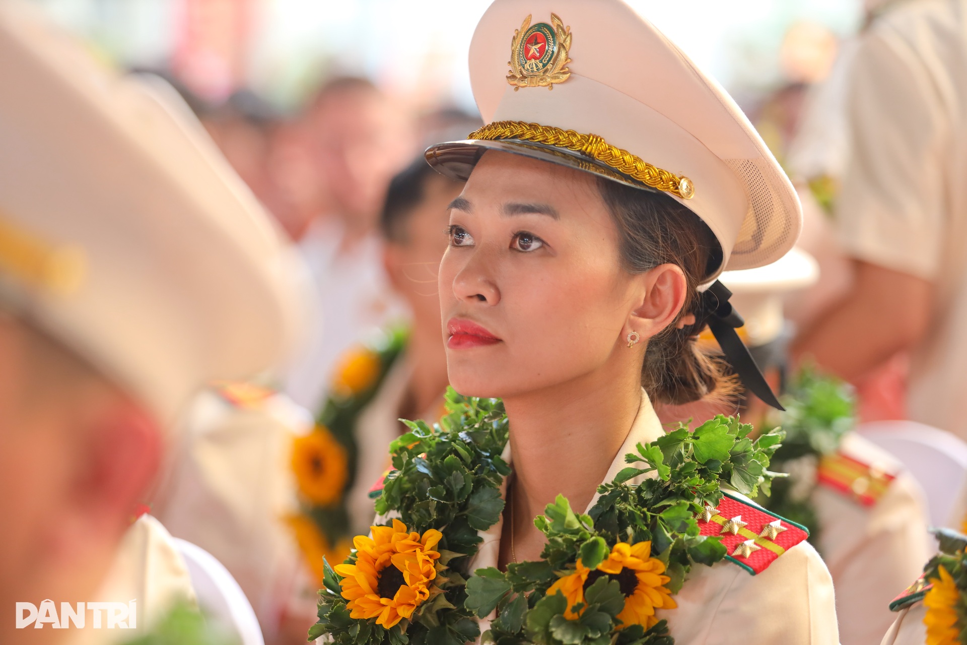 Trung tướng Mai Hoàng: Công an TPHCM tiếp nối tinh thần anh hùng cách mạng - 5 Trung tướng Mai Hoàng: Công an TPHCM tiếp nối tinh thần anh hùng cách mạng - 5