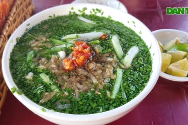 Về xứ Nẫu thưởng thức món bánh canh hẹ ngon khó cưỡng