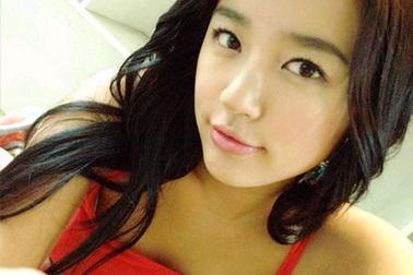 Yoon Eun Hye tái ngộ người yêu điện ảnh