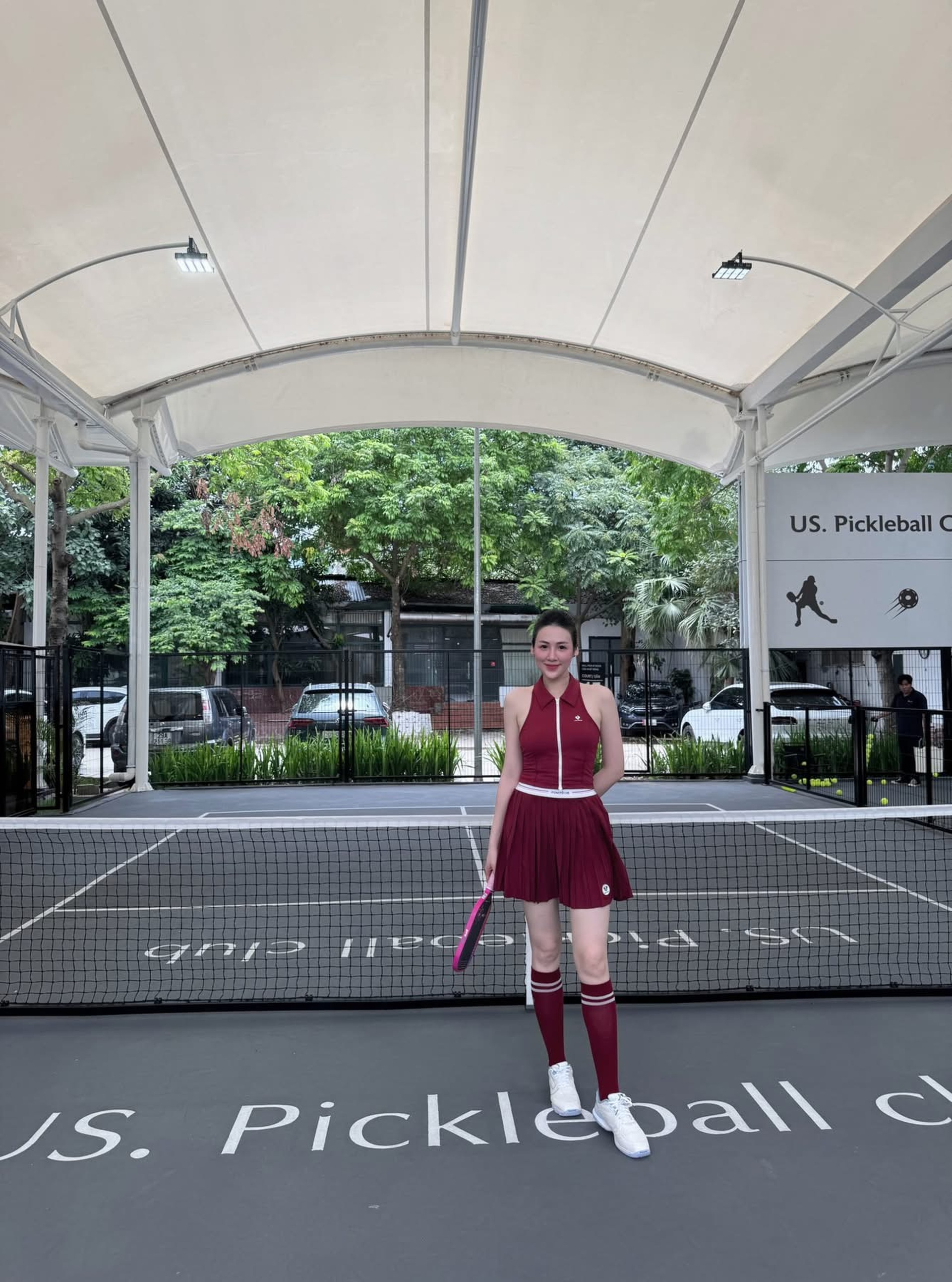 Á hậu Tú Anh rạng rỡ, quyết tâm chinh phục giải pickleball Dân trí - 1 Á hậu Tú Anh rạng rỡ, quyết tâm chinh phục giải pickleball Dân trí - 1