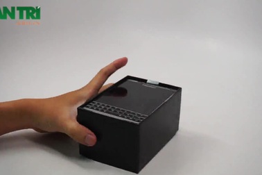 Đập hộp Blackberry Passport Sliver Edition chính hãng tại Việt Nam