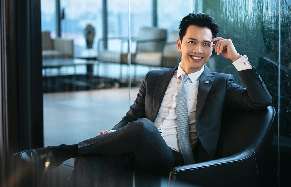 Đạo diễn Trần Vi Mỹ hé lộ bất ngờ về tiết mục hát gây sốt của Trần Hùng Huy - 4 Đạo diễn Trần Vi Mỹ hé lộ bất ngờ về tiết mục hát gây sốt của Trần Hùng Huy - 4