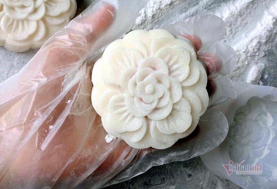 Chính hè nóng 40 độ, rao bán bánh trung thu ngắm trăng hóng gió - 6 Chính hè nóng 40 độ, rao bán bánh trung thu ngắm trăng hóng gió - 6