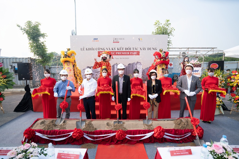 FLC Premier Parc khởi công và ký kết đối tác xây dựng giai đoạn 2 - 2 FLC Premier Parc khởi công và ký kết đối tác xây dựng giai đoạn 2 - 2