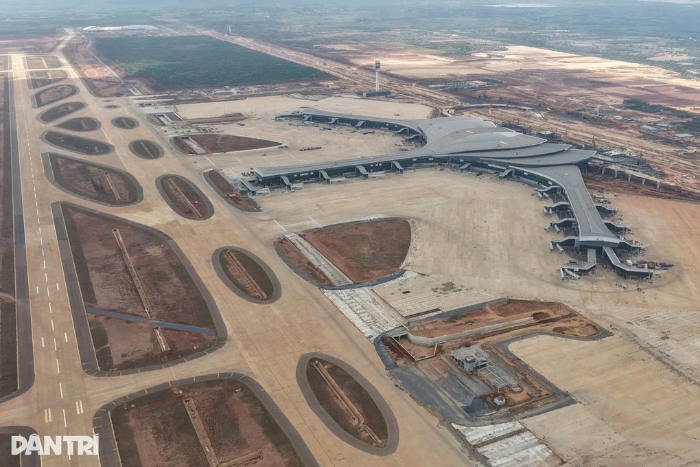 Phó Thủ tướng Thường trực thúc tiến độ siêu dự án sân bay Long Thành - 2