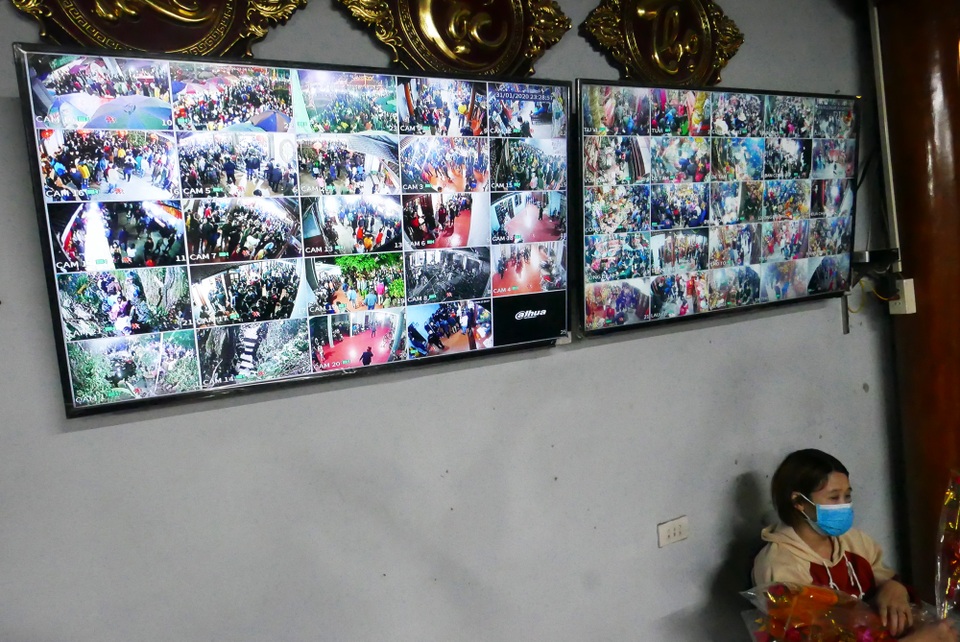 Hàng vạn người dự chợ Viềng trong nỗi lo dịch viêm phổi corona - 5