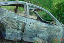 Tử thi cháy đen trong ô tô và màn kịch giả chết của cặp vợ chồng trẻ