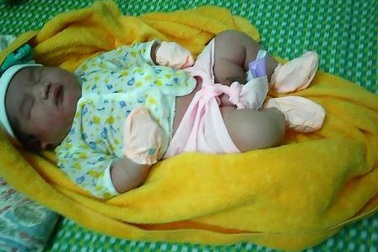 Bé sơ sinh có cân nặng khủng tới 5,1kg