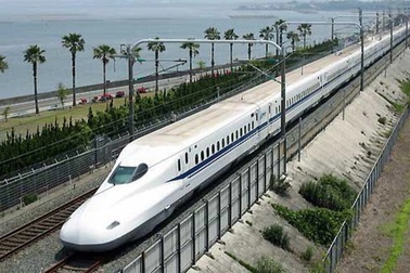 Đề xuất 240.000 tỷ đồng "thay áo" đường sắt, ưu tiên dự án tốc độ cao