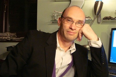 Người đàn ông nếm được vị của âm thanh