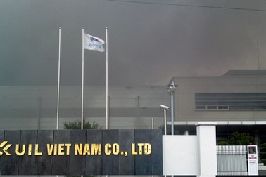 Hoảng loạn vì cháy lớn tại khu công nghiệp