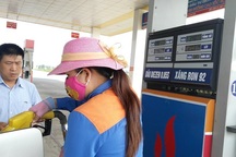 Thuế xăng dầu Việt Nam thấp hơn Mỹ và Lào