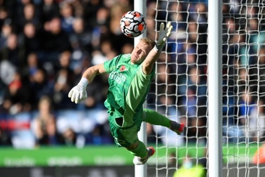 Leicester 0-2 Arsenal: "Pháo thủ" công, thủ đều hay