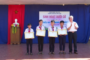 Quảng Trị: Tuyên dương 4 học sinh dũng cảm cứu người bị nạn