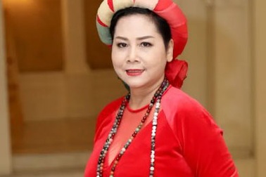 NSND Minh Hằng bị ngã gãy tay trái