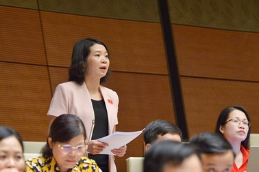 Vụ đường dây đánh bạc, vì sao nghi án tướng công an nhận hối lộ bị “bỏ lửng”?