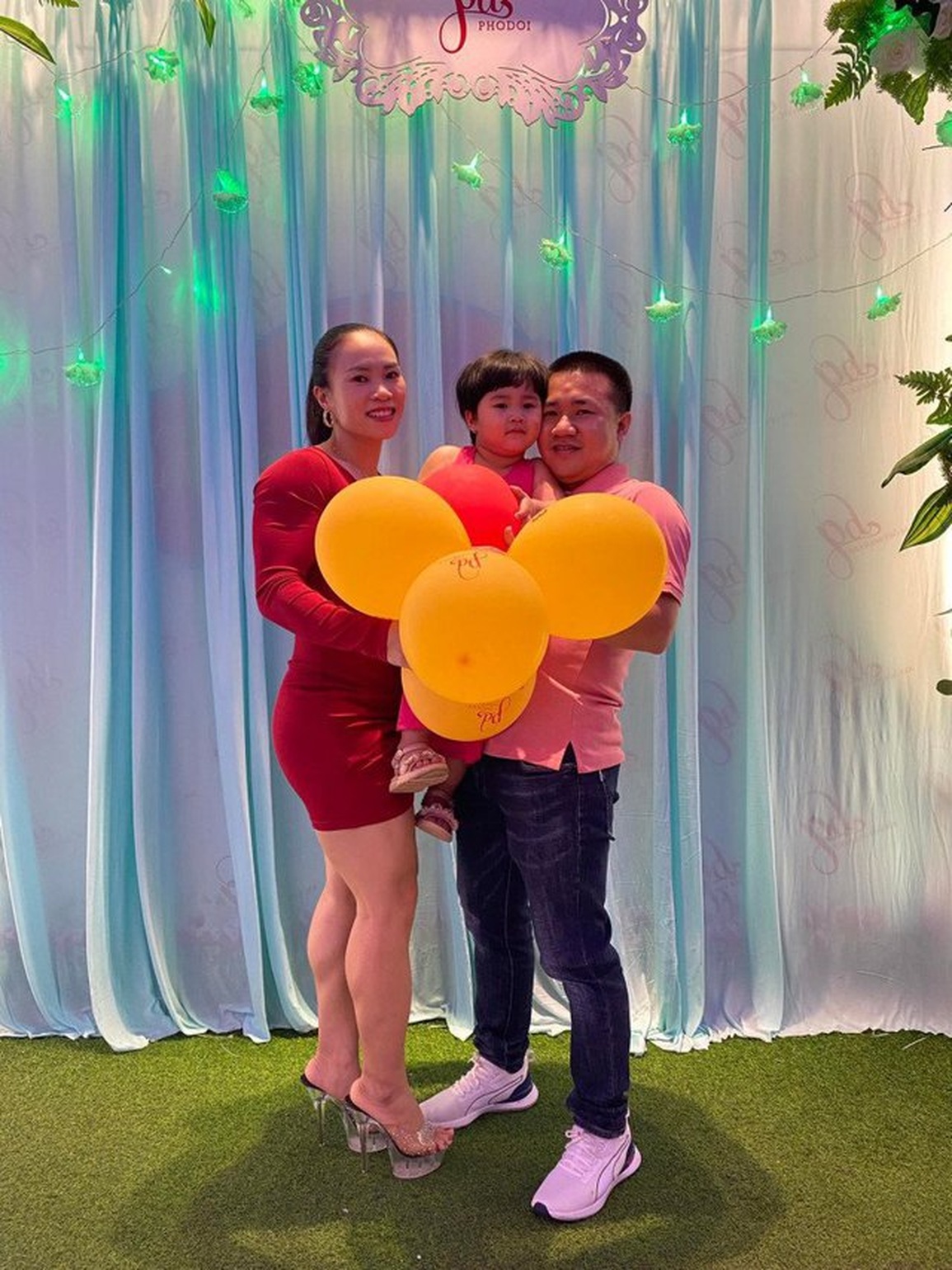 Nữ lực sĩ đạt HCV SEA Games làm mẹ: Sợ làm con đau khi cho bú - 8 Nữ lực sĩ đạt HCV SEA Games làm mẹ: Sợ làm con đau khi cho bú - 8