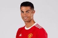 C.Ronaldo ra mắt áo đấu sân nhà của Man Utd