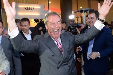 Cử tri Anh ăn mừng sớm chiến thắng Brexit