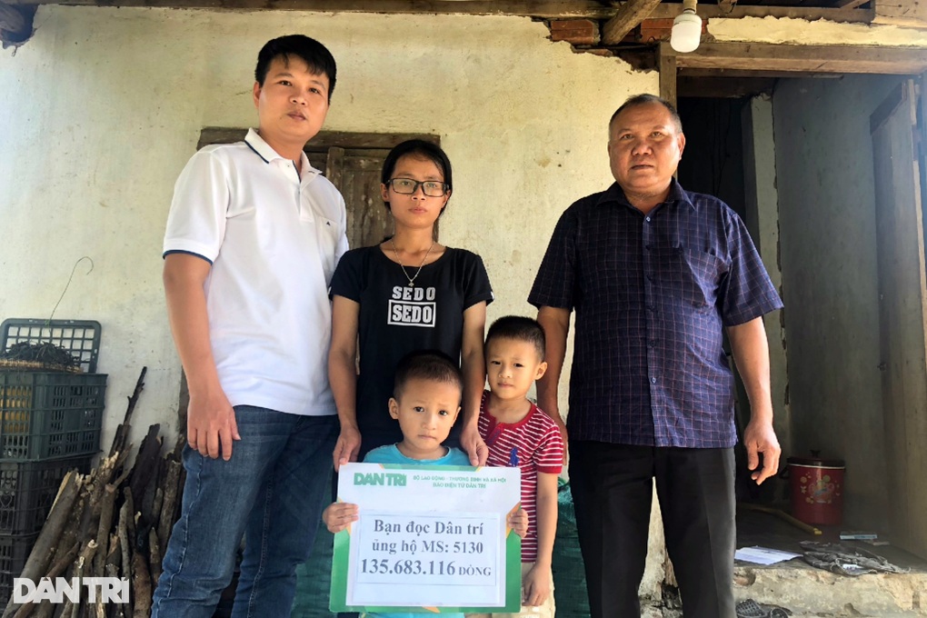 Hơn 200 triệu đồng đến với 4 mẹ con lang bạt, chia nhau từng thìa mì tôm - 1 Hơn 200 triệu đồng đến với 4 mẹ con lang bạt, chia nhau từng thìa mì tôm - 1