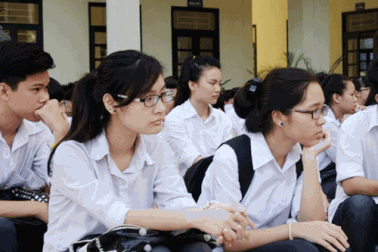 Quy định về khen thưởng, kỷ luật học sinh: Lỗi thời, xa rời thực tế