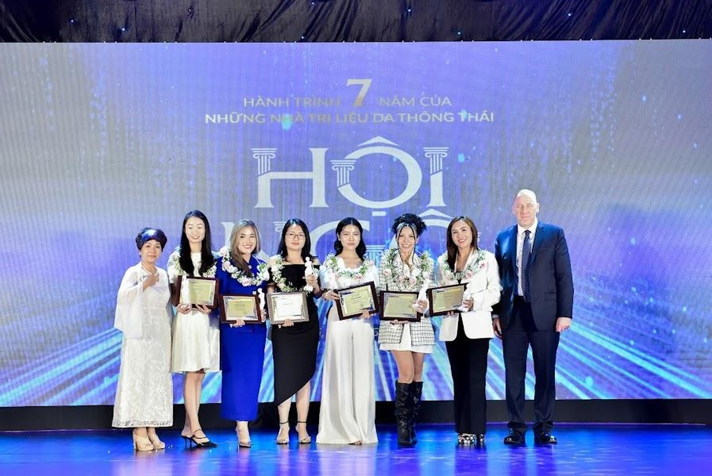 Hội ngộ Juliette Armand 2022 - hành trình 7 năm của những nhà trị liệu da thông thái - 4 Hội ngộ Juliette Armand 2022 - hành trình 7 năm của những nhà trị liệu da thông thái - 4
