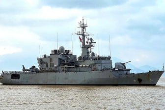 Tàu tuần dương Prairial của Hải quân Pháp thăm thành phố Đà Nẵng