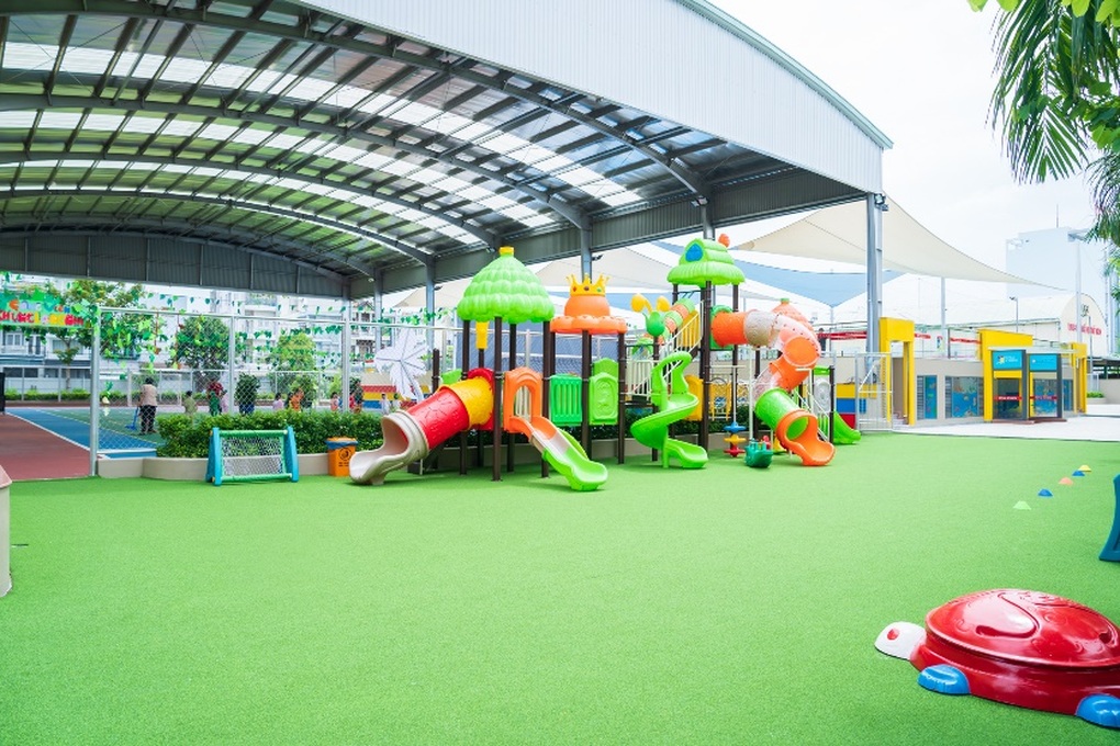 Hồ bơi, phòng học nhạc và loạt tiện nghi ở trường Royal School - 2 Hồ bơi, phòng học nhạc và loạt tiện nghi ở trường Royal School - 2