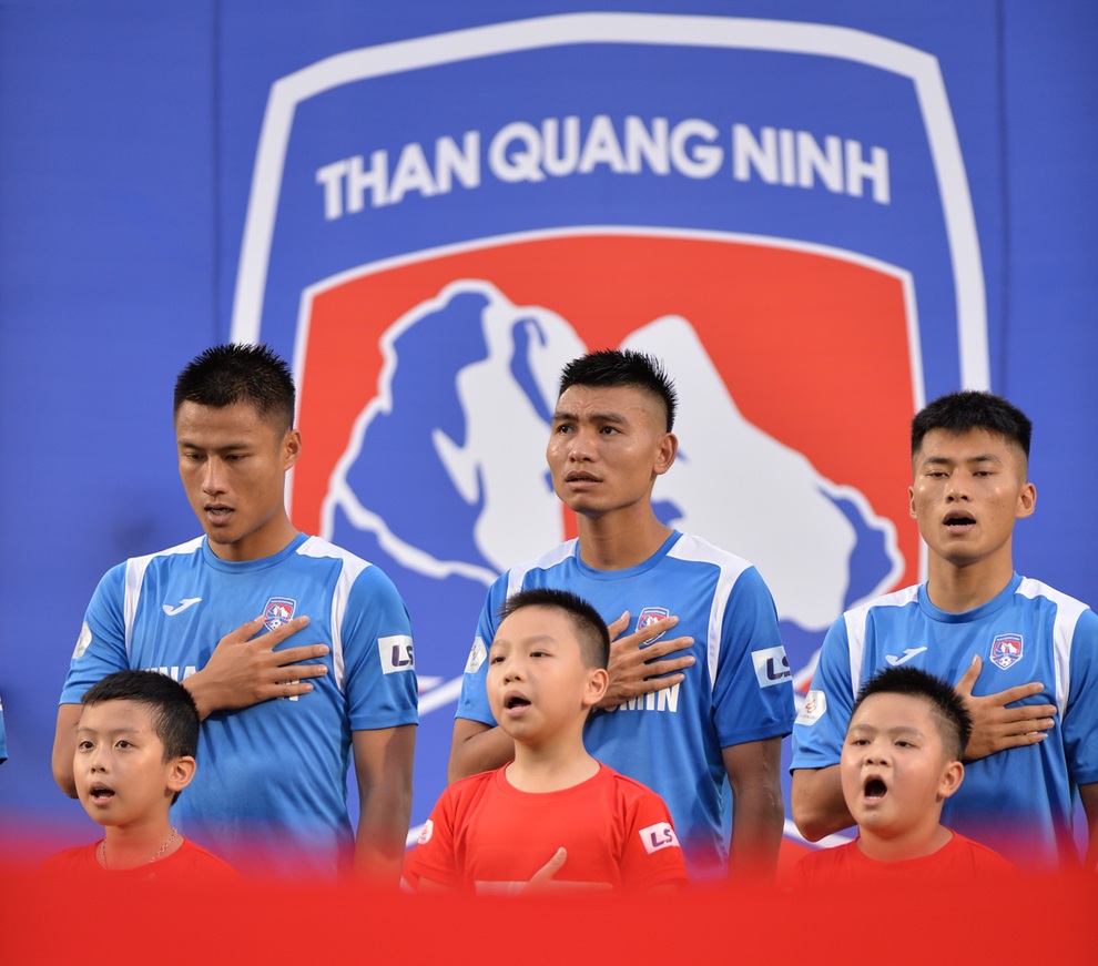 Cầu thủ Than Quảng Ninh chưa bao giờ nghĩ lại rơi vào cảnh bi đát này - 2 Cầu thủ Than Quảng Ninh chưa bao giờ nghĩ lại rơi vào cảnh bi đát này - 2