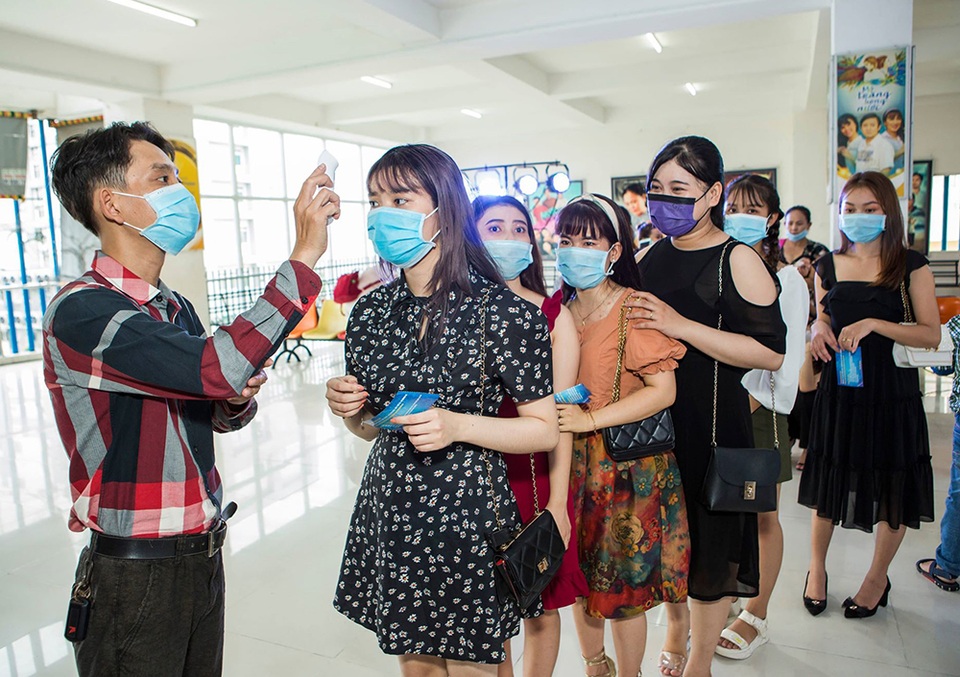 Nghệ sĩ Ái Như: “Đi nước ngoài tôi đến nhà hát xem, để biết và khóc vì tủi” - 3 Nghệ sĩ Ái Như: “Đi nước ngoài tôi đến nhà hát xem, để biết và khóc vì tủi” - 3