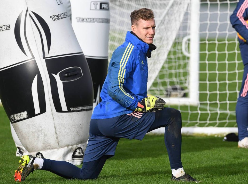 Odegaard rèn chân cùng Arsenal, chuẩn bị đón tiếp Man Utd - 15 Odegaard rèn chân cùng Arsenal, chuẩn bị đón tiếp Man Utd - 15