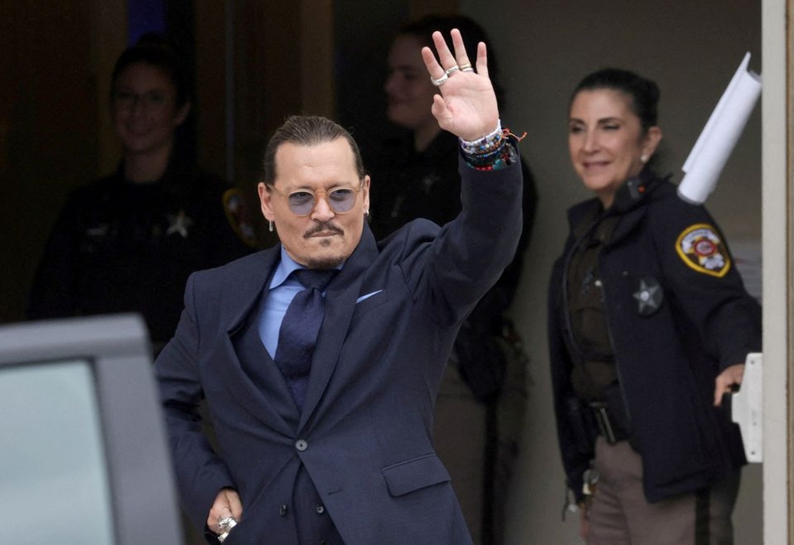Sắp công bố kết quả phiên tòa của Johnny Depp và Amber Heard - 2 Sắp công bố kết quả phiên tòa của Johnny Depp và Amber Heard - 2