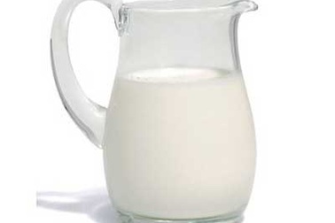 Sữa bò “quá mặn” đối với trẻ nhỏ