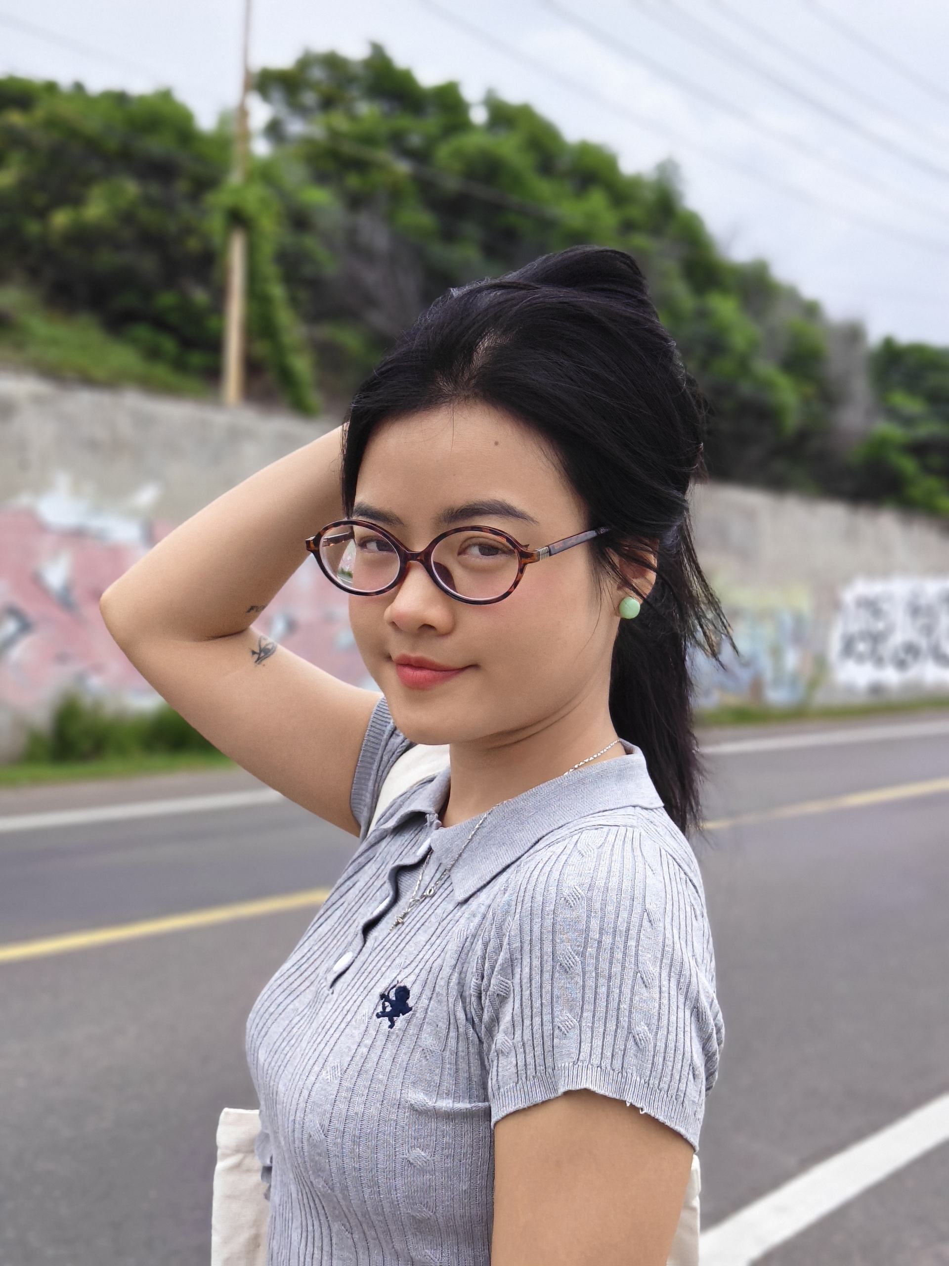 realme 15 Pro៖ ដំណើរការល្អ AI ចម្រុះ ប៉ុន្តែការរចនាត្រូវការការកែលម្អ - 24 realme 15 Pro: Hiệu suất tốt, AI đa dạng nhưng thiết kế cần cải thiện - 24