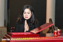 NSND Thu Hà, NSƯT Tất Bình tiễn biệt đạo diễn "Biệt động Sài Gòn"