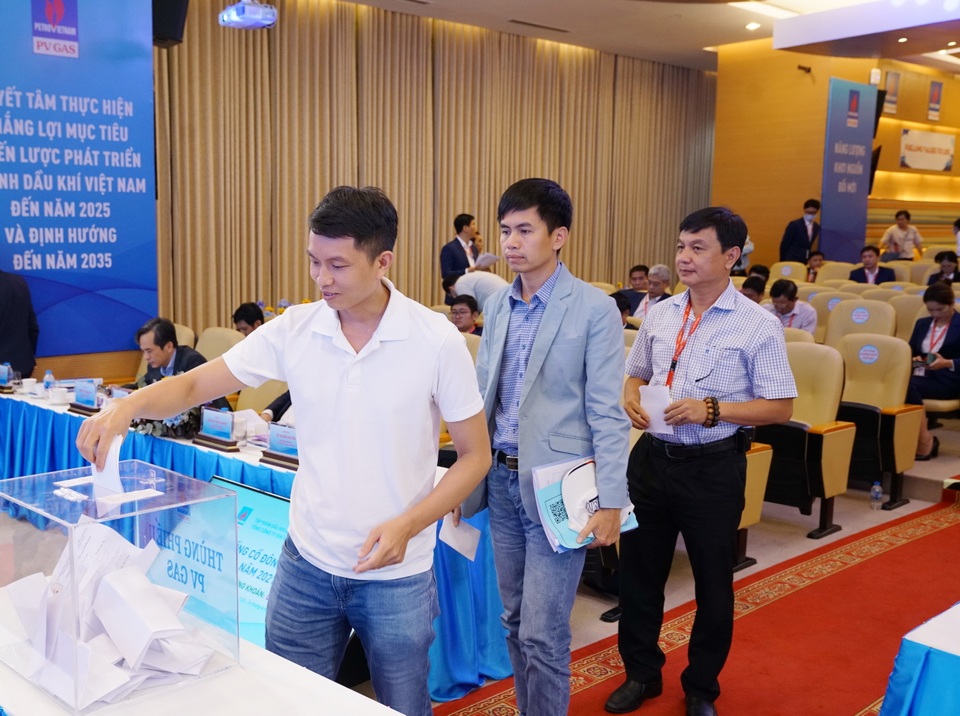 ĐHĐCĐ năm 2021 PV GAS: Thông qua 19 tờ trình, chia cổ tức 30% - 3 ĐHĐCĐ năm 2021 PV GAS: Thông qua 19 tờ trình, chia cổ tức 30% - 3