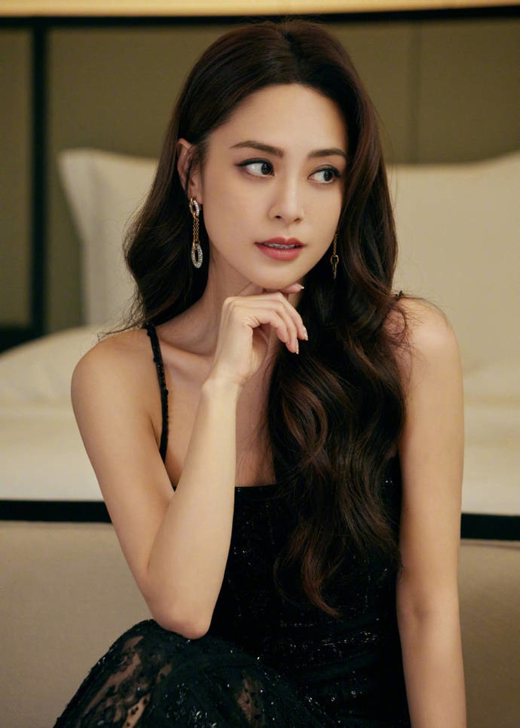 Tuổi 42 của bông hoa đẹp Chung Hân Đồng: Xinh đẹp nhưng cô đơn - 3 Tuổi 42 của bông hoa đẹp Chung Hân Đồng: Xinh đẹp nhưng cô đơn - 3
