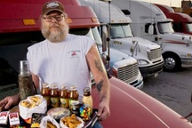 Lái xe tải đường dài nghề nguy hiểm nhất ở Mỹ