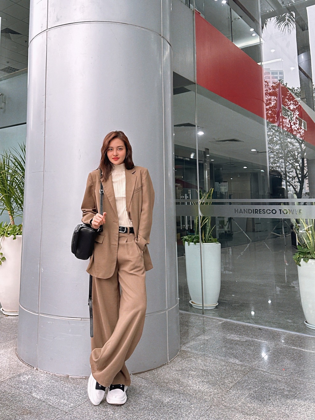 Đọ phong cách thời trang cá tính trên phim của mỹ nhân VTV - 11 Đọ phong cách thời trang cá tính trên phim của mỹ nhân VTV - 11